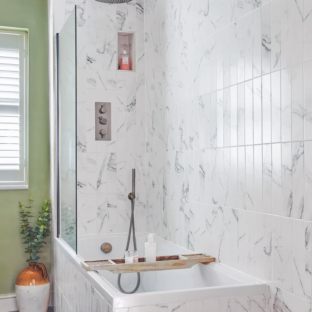 5 lỗi khiến phòng tắm nhỏ vừa chật vừa kém sang - 6 5 lỗi khiến phòng tắm nhỏ vừa chật vừa kém sang - 6